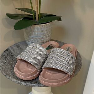 Steve Madden Sparkling Pink Slide Sandals size 7